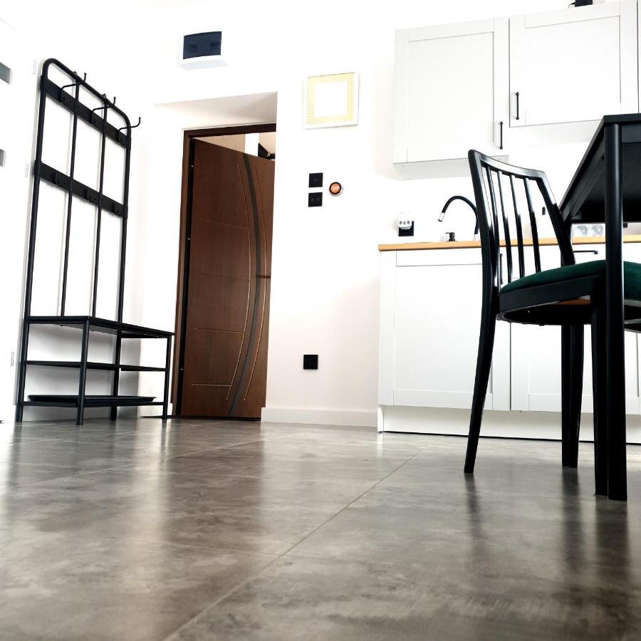 Apartament Z Historia Єленя-Ґура Екстер'єр фото